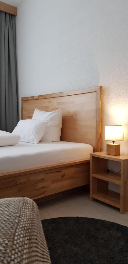 Hb 32 Metzingen Hotel Metzingen  Ngoại thất bức ảnh