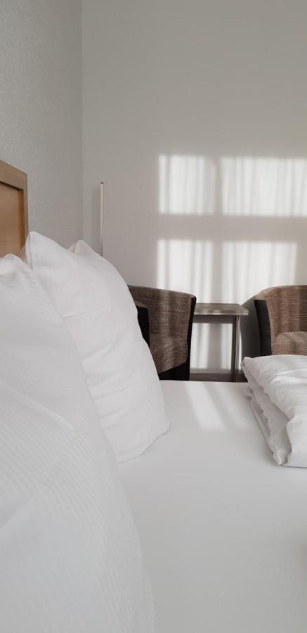 Hb 32 Metzingen Hotel Metzingen  Ngoại thất bức ảnh